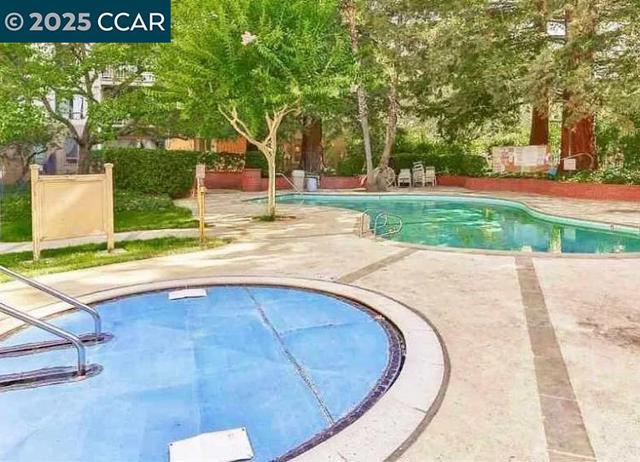 310 N Civic Drive, Walnut Creek CA: https://media.crmls.org/mediaz/8831728c-e28c-4b5b-81e0-57da9b84abdc.jpg