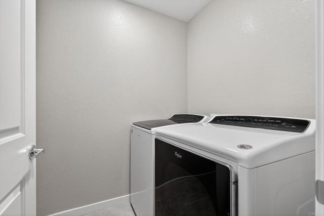 Detail Gallery Image 19 of 24 For 2561 Natomas Crossing, Sacramento,  CA 95834 - 4 Beds | 3/1 Baths
