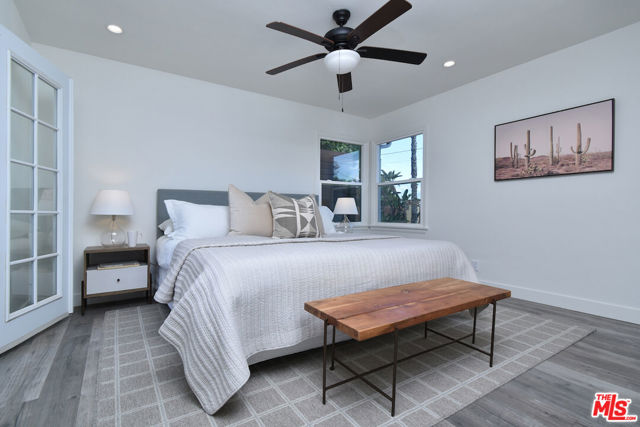 15200 Del Gado Drive, Sherman Oaks CA: https://media.crmls.org/mediaz/8832d3a9-eb39-4d09-b024-7e93ebe75c98.jpg
