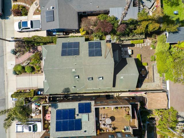 910 Pelton Avenue, Santa Cruz CA: https://media.crmls.org/mediaz/88332e4c-3e1f-4dd9-b7af-044e158684d8.jpg