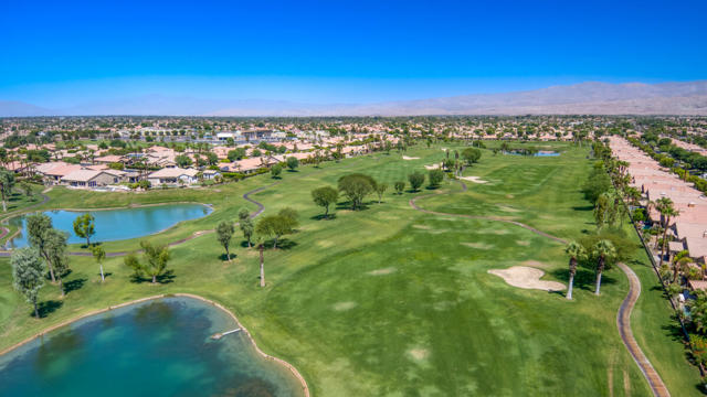 79573 Carmel Valley Avenue, Indio CA: https://media.crmls.org/mediaz/883335fc-4b4e-4097-9cd5-90abd9eeca5c.jpg
