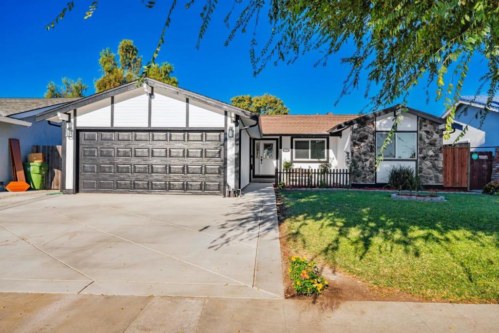 5831 Soltero Drive