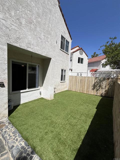 10525 Flora Verda Court, Santee CA: https://media.crmls.org/mediaz/88360332-8007-4fa3-84b3-d4d877df29a4.jpg