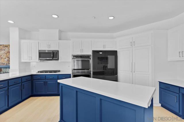 31252 North Star Way, Valley Center CA: https://media.crmls.org/mediaz/883650f3-74bd-47df-96c2-d66912ccdb81.jpg