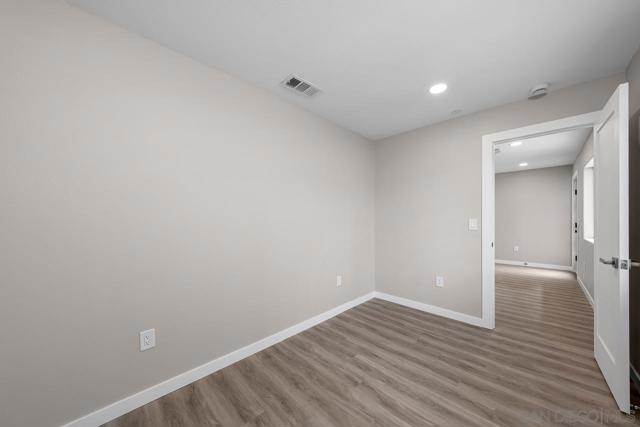 3335 37 S Barcelona St., Spring Valley CA: https://media.crmls.org/mediaz/88366679-61ef-4db4-9a82-87a55622447a.jpg