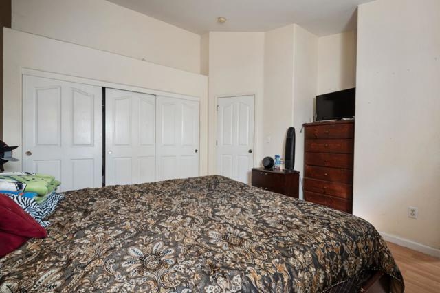 1261 South Street, Hollister CA: https://media.crmls.org/mediaz/88371e71-2897-4933-9190-0ea318a4b219.jpg