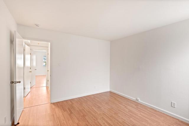 2419 Rowntree Way, South San Francisco CA: https://media.crmls.org/mediaz/883872dc-b184-4371-b227-7e0b628a4907.jpg