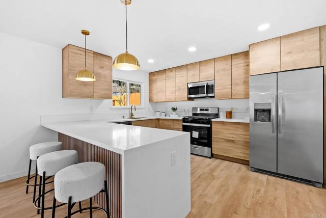 10410 Fairhill Drive, Spring Valley CA: https://media.crmls.org/mediaz/8838e860-ce98-49f8-afd1-80fb95b7ee6f.jpg