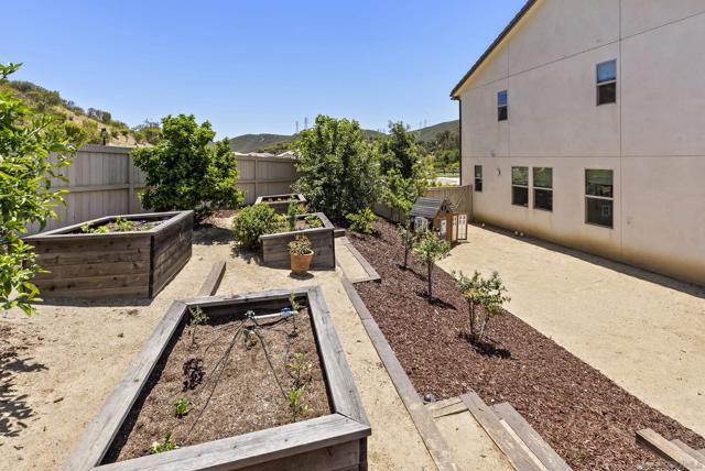 Image 43 of 50 For 2984 Hayloft Pl