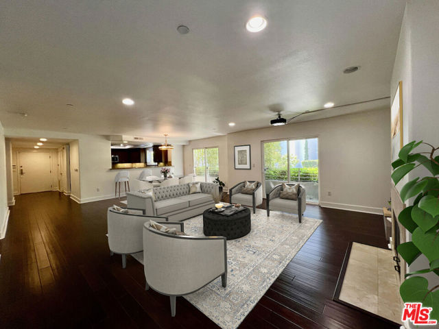 7249 Franklin Avenue, Los Angeles CA: https://media.crmls.org/mediaz/8839345a-aa0c-455f-bc9b-624db0590159.jpg