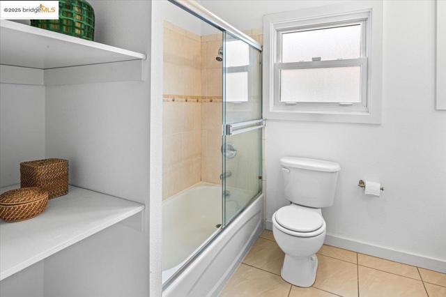 3058 Berlin Way, Oakland CA: https://media.crmls.org/mediaz/883a1f61-6ff3-4b65-a13f-0d27d5eabf16.jpg