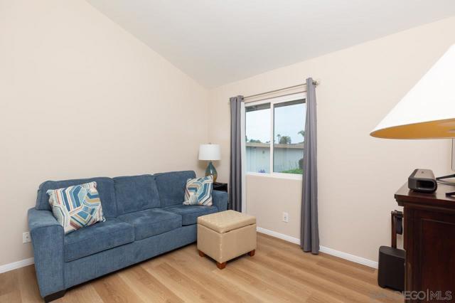 3660 Vista Campana N, Oceanside CA: https://media.crmls.org/mediaz/883a8be7-d631-40a5-b04e-acd82eea1988.jpg