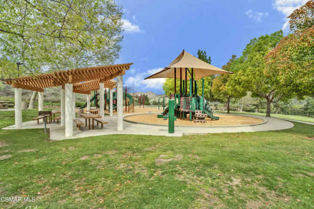 30836 Overfall Drive, Westlake Village CA: https://media.crmls.org/mediaz/883a9089-52ca-4655-9f19-5f9778df47b9.jpg