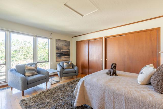 2952 Cuesta Way, Carmel CA: https://media.crmls.org/mediaz/883ab54e-93cd-426f-8365-1848cfc4aa63.jpg