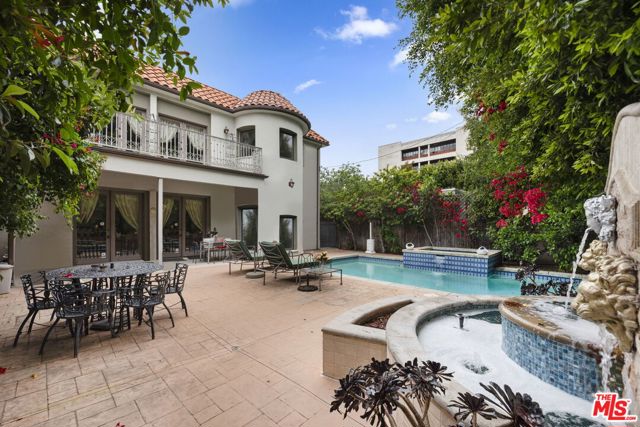 208 Le Doux Road, Beverly Hills, California 90211, 5 Bedrooms Bedrooms, ,4 BathroomsBathrooms,Single Family Residence,For Sale,Le Doux,24399827