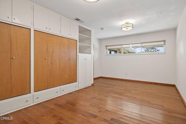 221 Seton Hall Avenue, Ventura CA: https://media.crmls.org/mediaz/883c1478-afba-40d6-89de-4f745704fe3a.jpg