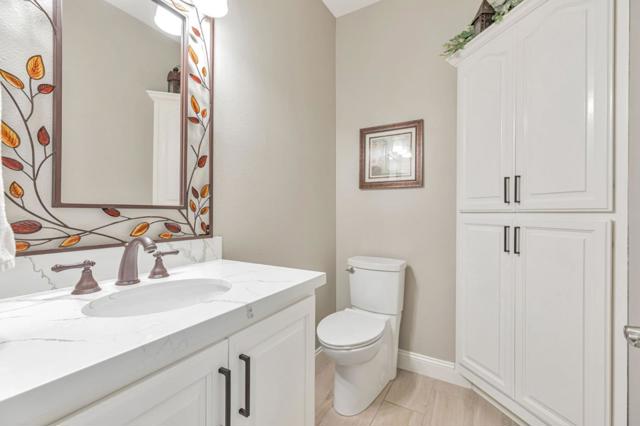 560 Tevis Trail, Hollister CA: https://media.crmls.org/mediaz/883d6c8d-9fcf-4c6d-b691-3f0e81ea3783.jpg