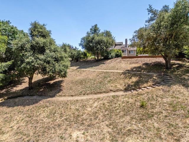 23583 Summit Road, Los Gatos CA: https://media.crmls.org/mediaz/883da19a-4a09-4f8a-8968-3e117b07ce02.jpg