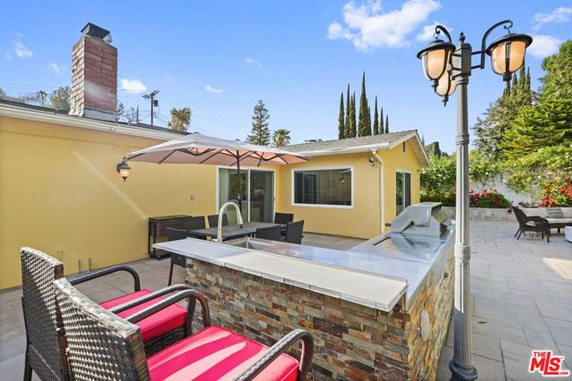7152 Pomelo Drive, West Hills CA: https://media.crmls.org/mediaz/883e031c-ec86-4739-8ead-96019cec01a7.jpg