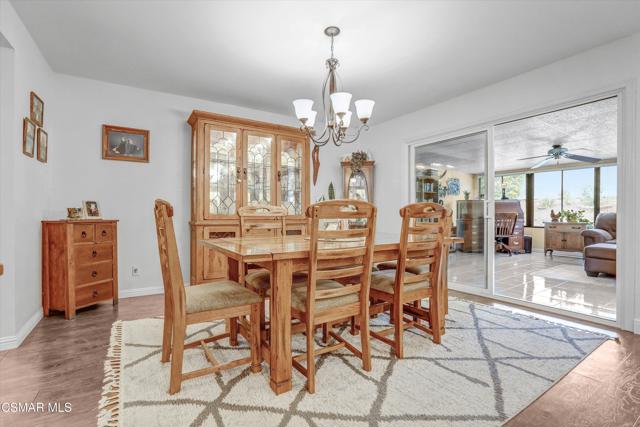 103 W Janss Road, Thousand Oaks CA: https://media.crmls.org/mediaz/883e0fdc-a3cc-4fa9-90dd-339708d010fc.jpg