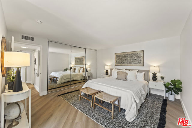 4589 Via Marisol, Los Angeles CA: https://media.crmls.org/mediaz/883f2dcc-3678-4fdc-900d-c27ef1147dec.jpg