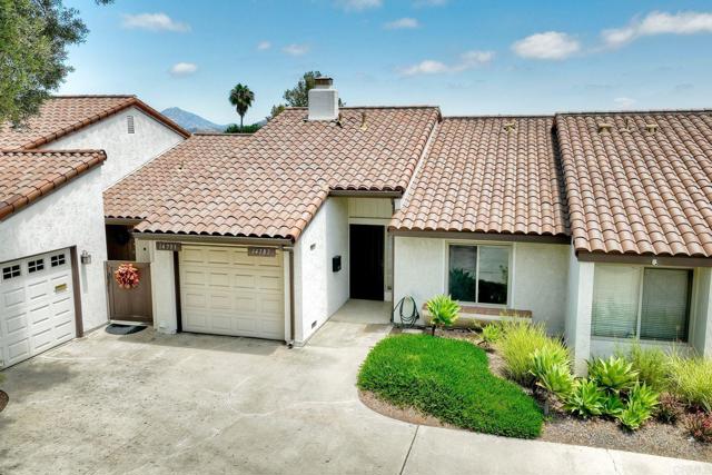 14787 Caminito Orense Oeste, San Diego CA: https://media.crmls.org/mediaz/88400fc4-d6c1-40cc-950e-b65bb57fdd4b.jpg