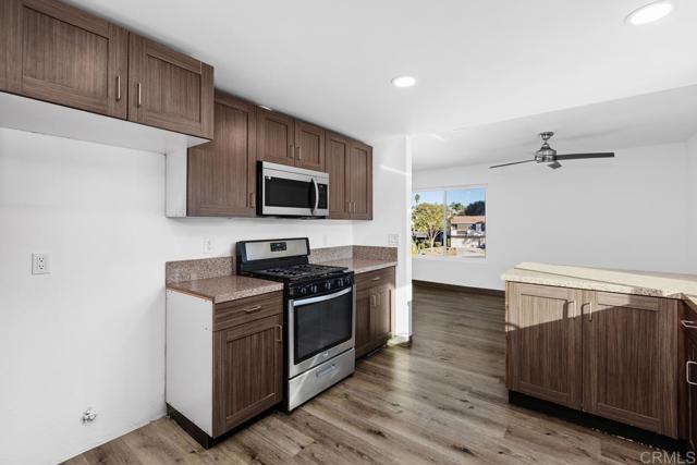 Detail Gallery Image 14 of 35 For 5091 Alumni Pl, San Diego,  CA 92115 - 11 Beds | 6 Baths