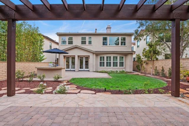4772 Sunset Heights Ct, San Diego CA: https://media.crmls.org/mediaz/88409bed-381c-4ba7-beab-a10d815752b8.jpg