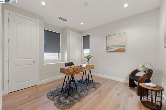 379 Felipe Cmn, Fremont CA: https://media.crmls.org/mediaz/88413f44-8d61-4550-8f50-f1486905400f.jpg
