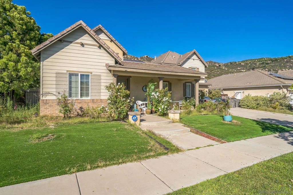 3152 Beven Dr - photo 2