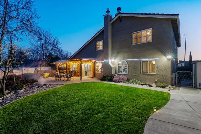 1980 Ponderosa Court, Hollister CA: https://media.crmls.org/mediaz/884437a9-cfc7-47dd-b442-c5eeca9f566a.jpg