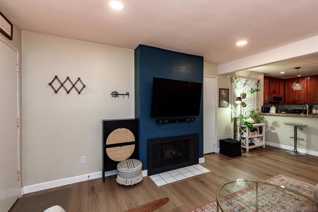 9149 Village Glen - photo 7