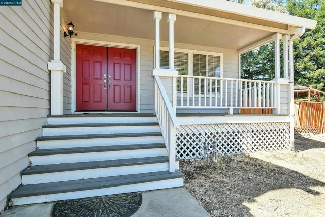 5008 Brookhaven Way, Antioch CA: https://media.crmls.org/mediaz/88451eac-6a1e-4191-b840-51783228226a.jpg