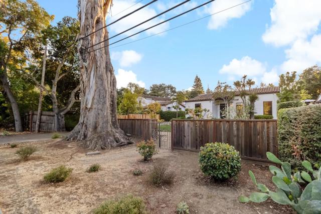 2030 Sand Hill Road, Menlo Park CA: https://media.crmls.org/mediaz/88461b2a-c5a2-4116-b29a-6d9b590f13c2.jpg