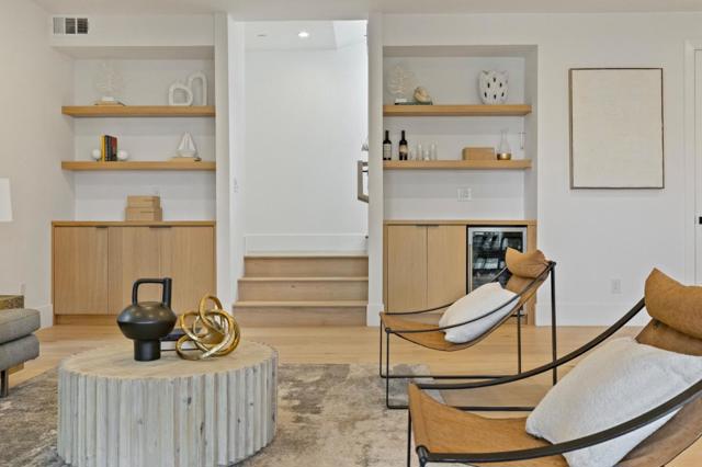 18061 Saratoga Los Gatos Road, Monte Sereno CA: https://media.crmls.org/mediaz/88464914-bc43-477c-9b9d-122965b5b974.jpg