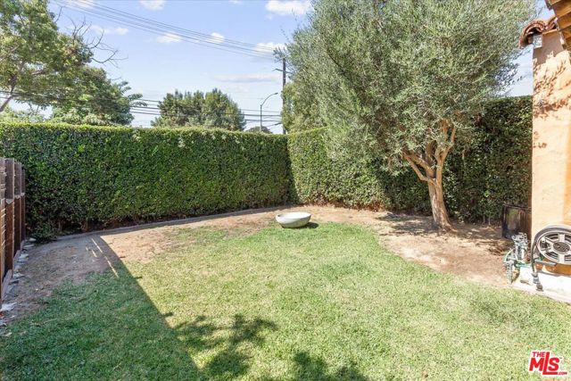 3707 Edenhurst Avenue, Los Angeles CA: https://media.crmls.org/mediaz/8846d14a-87e2-4327-bc59-743963487bf0.jpg