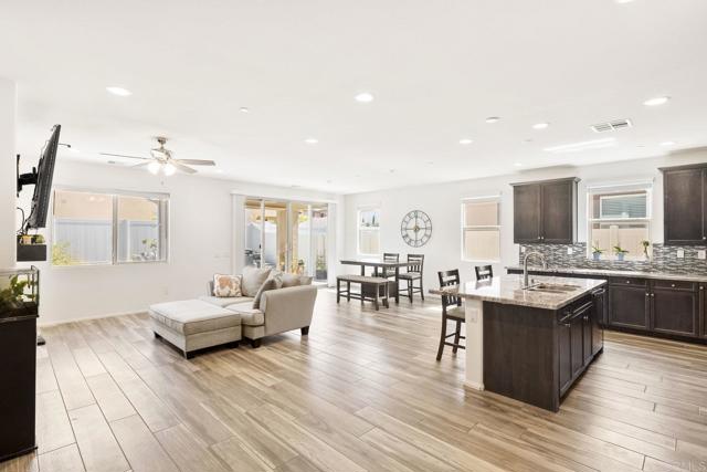Detail Gallery Image 3 of 36 For 28007 Moosa Creek Way, Valley Center,  CA 92082 - 4 Beds | 2 Baths