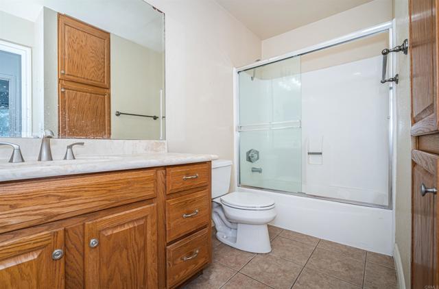 Detail Gallery Image 9 of 16 For 1631 Bayview Heights Dr #16,  San Diego,  CA 92105 - 1 Beds | 1 Baths