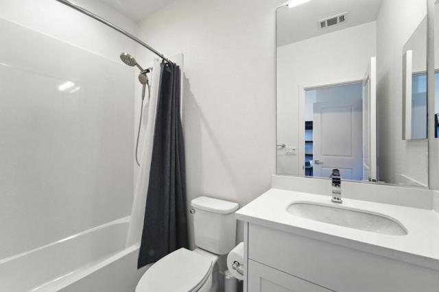 2016 Thea Circle, Mountain View CA: https://media.crmls.org/mediaz/88479a34-919c-47d6-a6d1-f9cbf346f214.jpg