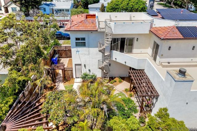 4790 Everts Street, San Diego CA: https://media.crmls.org/mediaz/88482825-642f-410c-bc0a-b444ddcd28ab.jpg