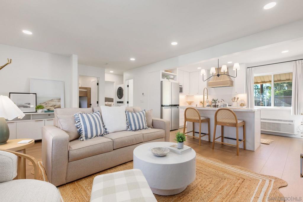 Experience Coastal Living at Its Finest Indulge in the laid-back luxury of this fully furnished 2-bedroom apartment at Pacific Manor. Perfectly situated in the heart of Encinitas, you're just steps away from the stunning Moonlight Beach and breathtaking sunsets. Key Features: Prime Location: Walk to shops, restaurants, and the beach. Modern Comfort: Stylish furnishings and in-unit laundry. Hassle-Free Living: Paid utilities and internet included. Secure Parking: Reserved parking space for your convenience. On property BBQ area with tables and chairs  Book your 30-day+ stay today and discover the Encinitas lifestyle.