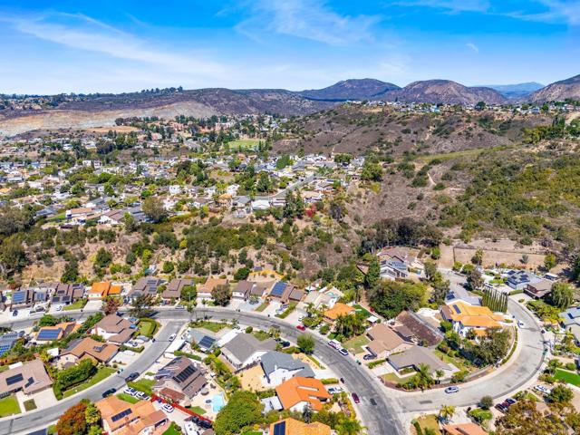 Detail Gallery Image 34 of 37 For 7310 Margerum Ave, San Diego,  CA 92120 - 4 Beds | 2/1 Baths
