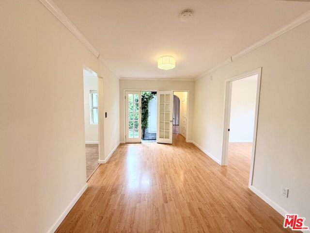 628 N Westbourne Drive, West Hollywood CA: https://media.crmls.org/mediaz/8849c03f-ab44-4b45-b079-a66b222cb6a0.jpg