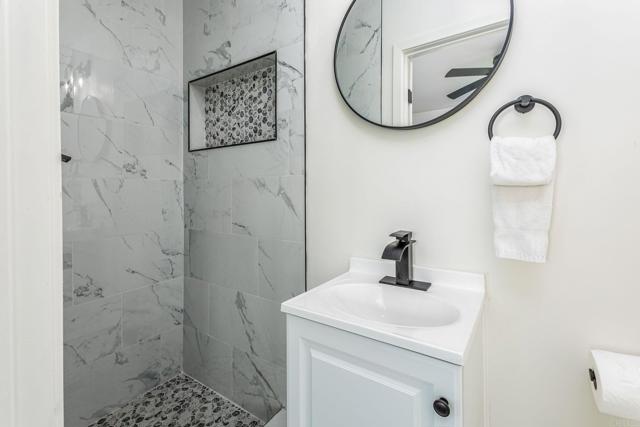 Image 15 of 26 For 3630 Hazelhurst Court