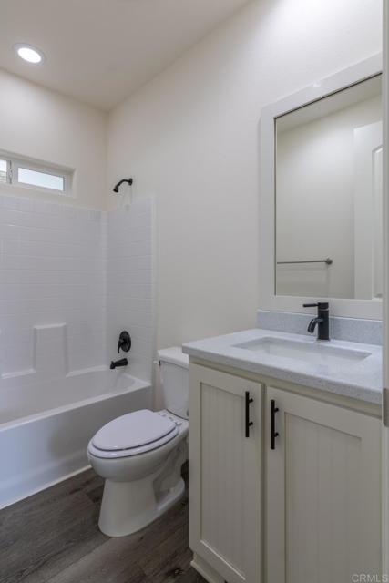 Detail Gallery Image 15 of 36 For 245 W Bobier Dr #51,  Vista,  CA 92083 - 2 Beds | 2 Baths