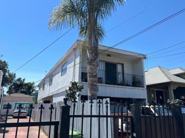 8707 A Street, Oakland CA: https://media.crmls.org/mediaz/884c79d4-fa14-4383-9113-b2da7f0106ac.jpg