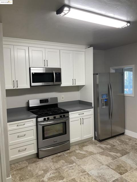 1158 West Street, Pittsburg CA: https://media.crmls.org/mediaz/884c87c7-a45f-4aa6-810a-5b40a59c1dd6.jpg