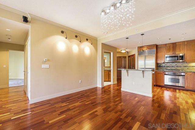 700 W Harbor, San Diego CA: https://media.crmls.org/mediaz/884cb564-4352-41a2-8b6c-a60b3569cd5b.jpg