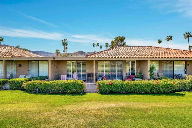 43 Sunrise Drive, Rancho Mirage CA: https://media.crmls.org/mediaz/884cba22-e5f5-4224-ab2e-fb46fbac1223.jpg