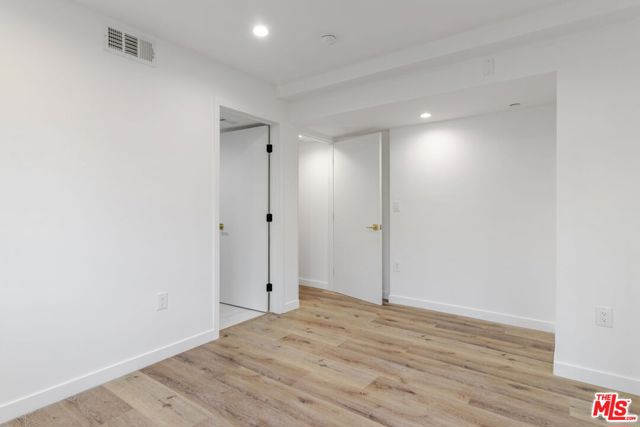 10821 Hartsook Street, North Hollywood CA: https://media.crmls.org/mediaz/884d916d-5584-41da-91c3-cfd6a433063a.jpg